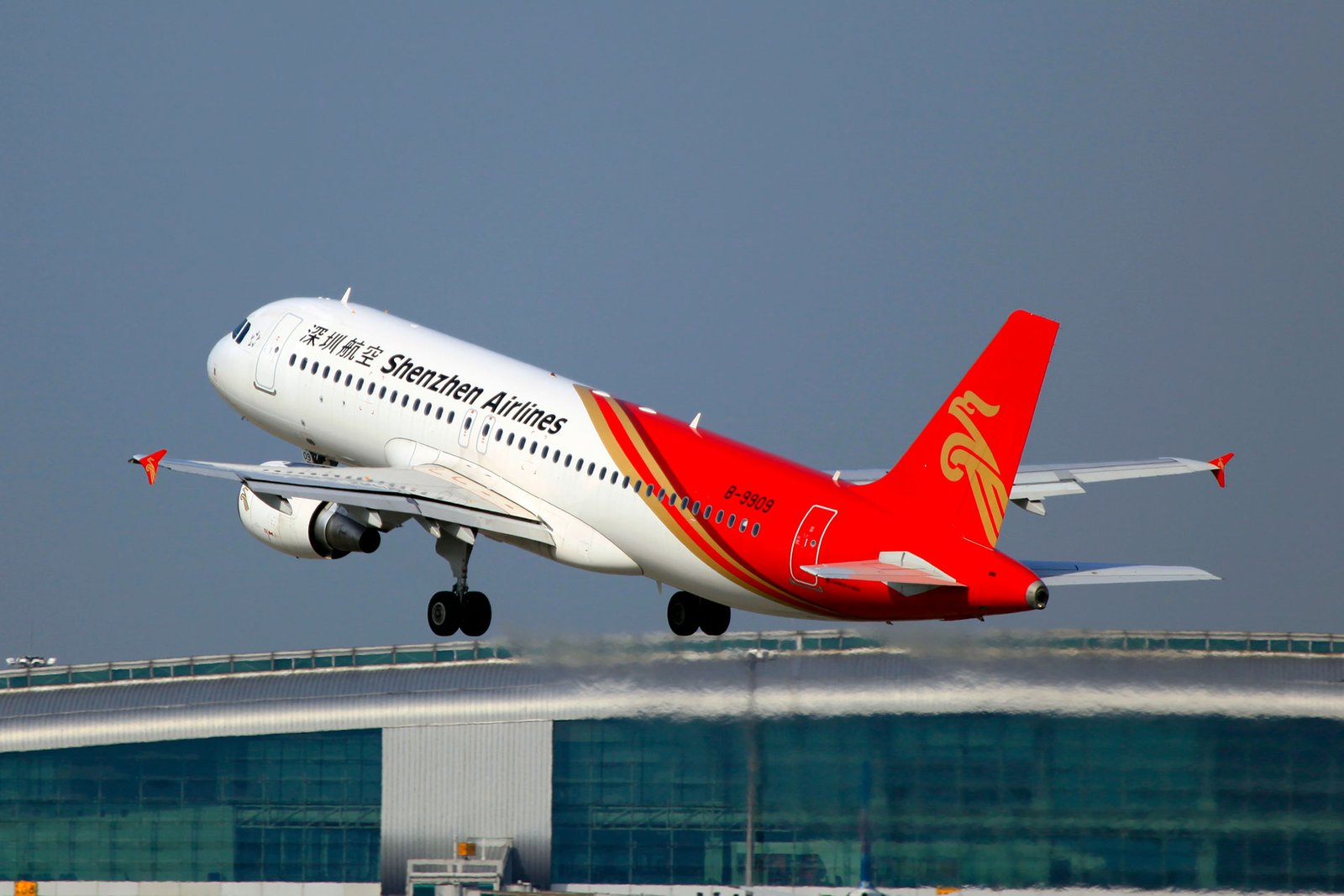 Shenzhen Rolls Out Connected Cockpit Across A320 Fleet